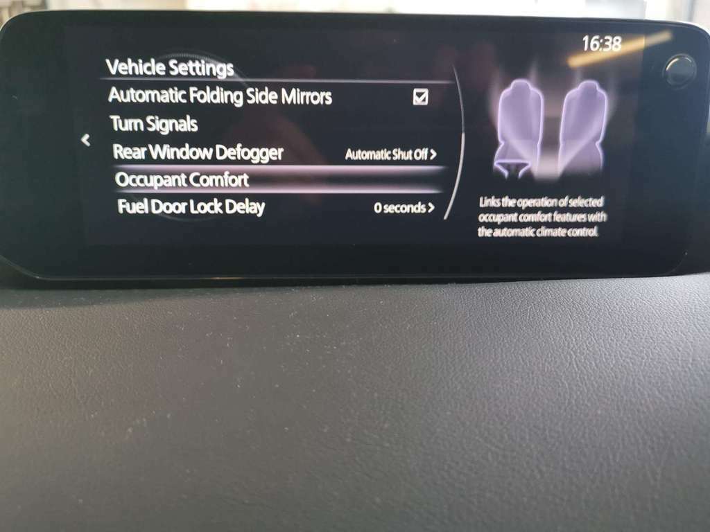 Mazda 3 2.5 E-skyactiv G Mhev 140 Homura White #25