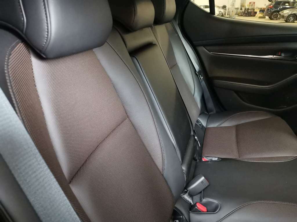 Mazda 3 2.5 E-skyactiv G Mhev 140 Homura White #18