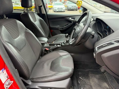 Ford Focus 1.5 Ecoboost Zetec S Silver #17