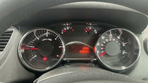 Peugeot 5008 Bluehdi Active Grey #10