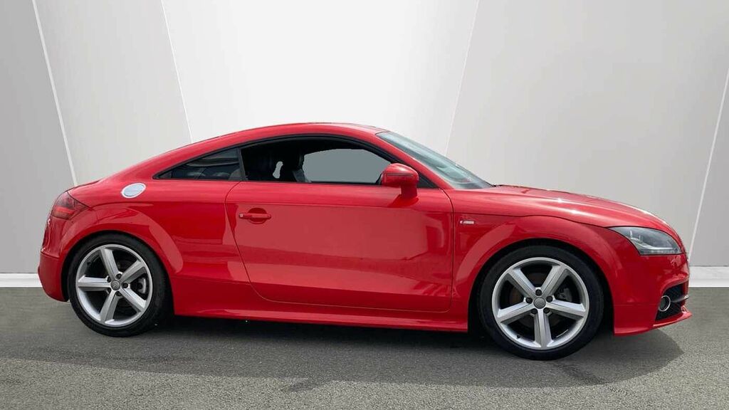 Audi TT 2.0T Fsi S Line FH60CVW Red #3