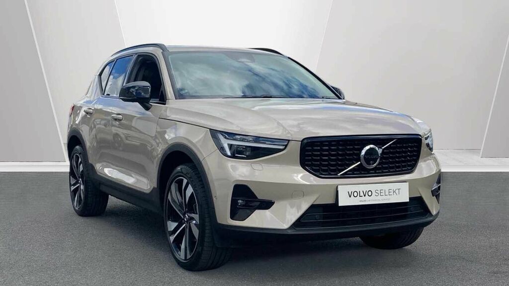 Volvo XC40 Ultra, B3 Mild Hybrid, Dark