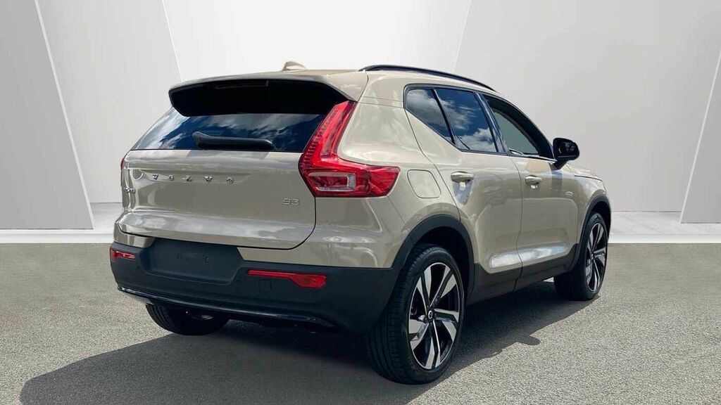 Volvo XC40 Ultra, B3 Mild Hybrid, Dark NX25CXO #2