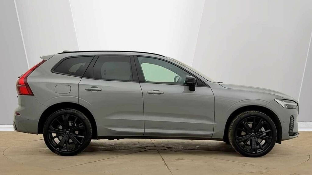 Volvo XC60 Black Edition Plus, B5 Awd Mild Hybrid, Grey #2