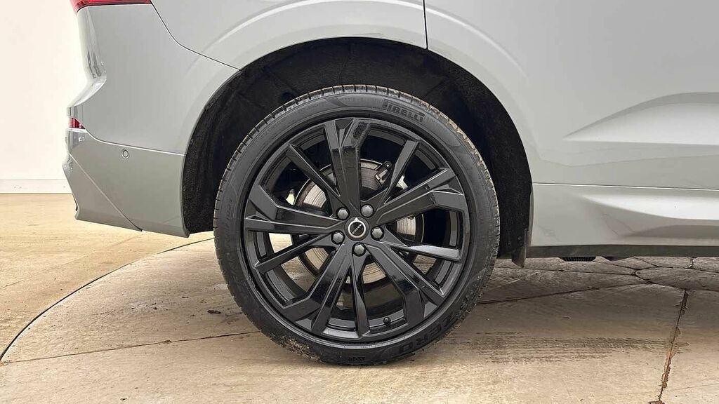 Volvo XC60 Black Edition Plus, B5 Awd Mild Hybrid, Grey #4