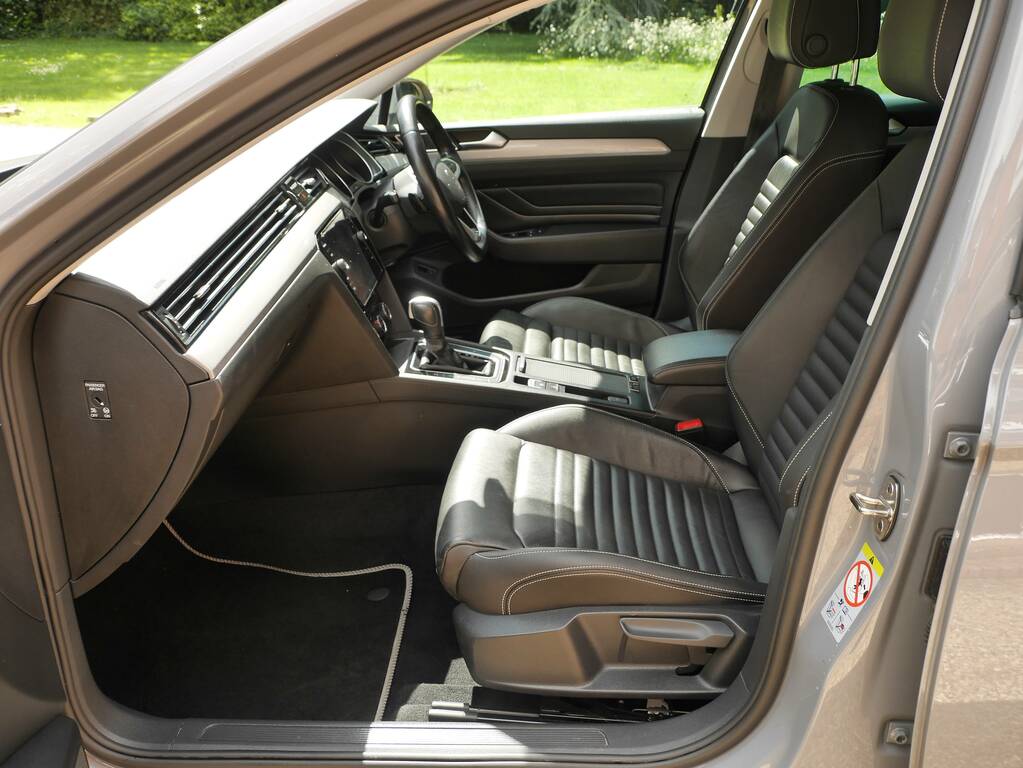 Volkswagen Passat 1.4L Gte Advance Grey #14
