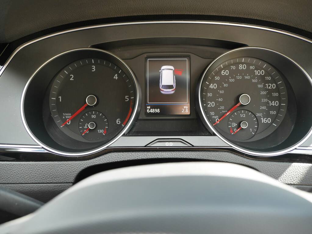 Volkswagen Passat 1.4L Gte Advance Grey #17