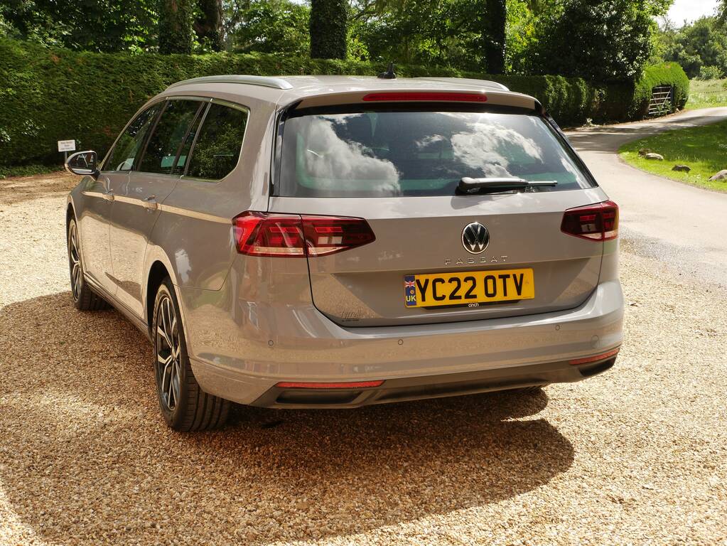 Volkswagen Passat 1.4L Gte Advance Grey #8
