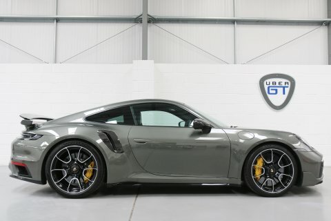 Porsche 911 Turbo S - Green