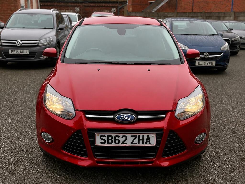 Ford Focus 1.6 Tdci Zetec Euro 5 Ss Red #3