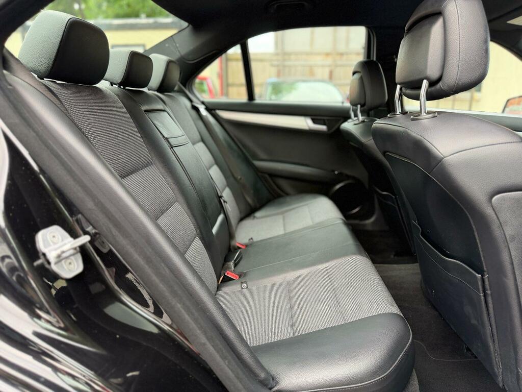 Mercedes-Benz C Class White #30