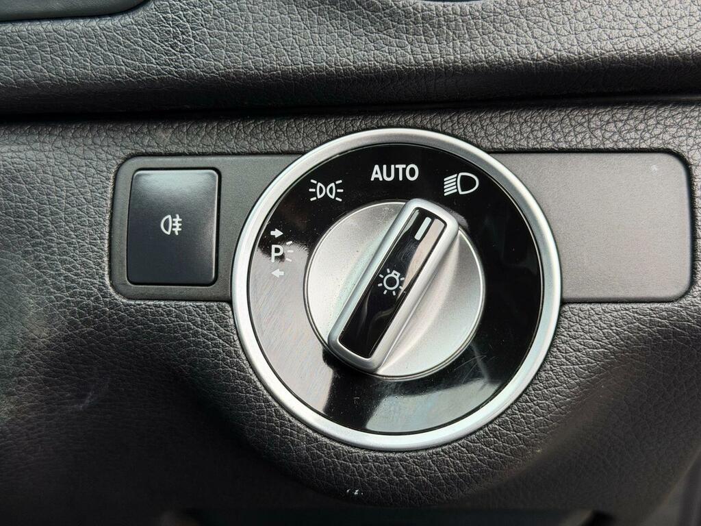 Mercedes-Benz C Class White #22