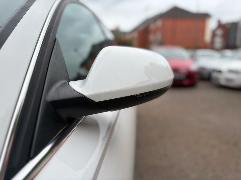 Audi A6 Saloon Black Edition White #34
