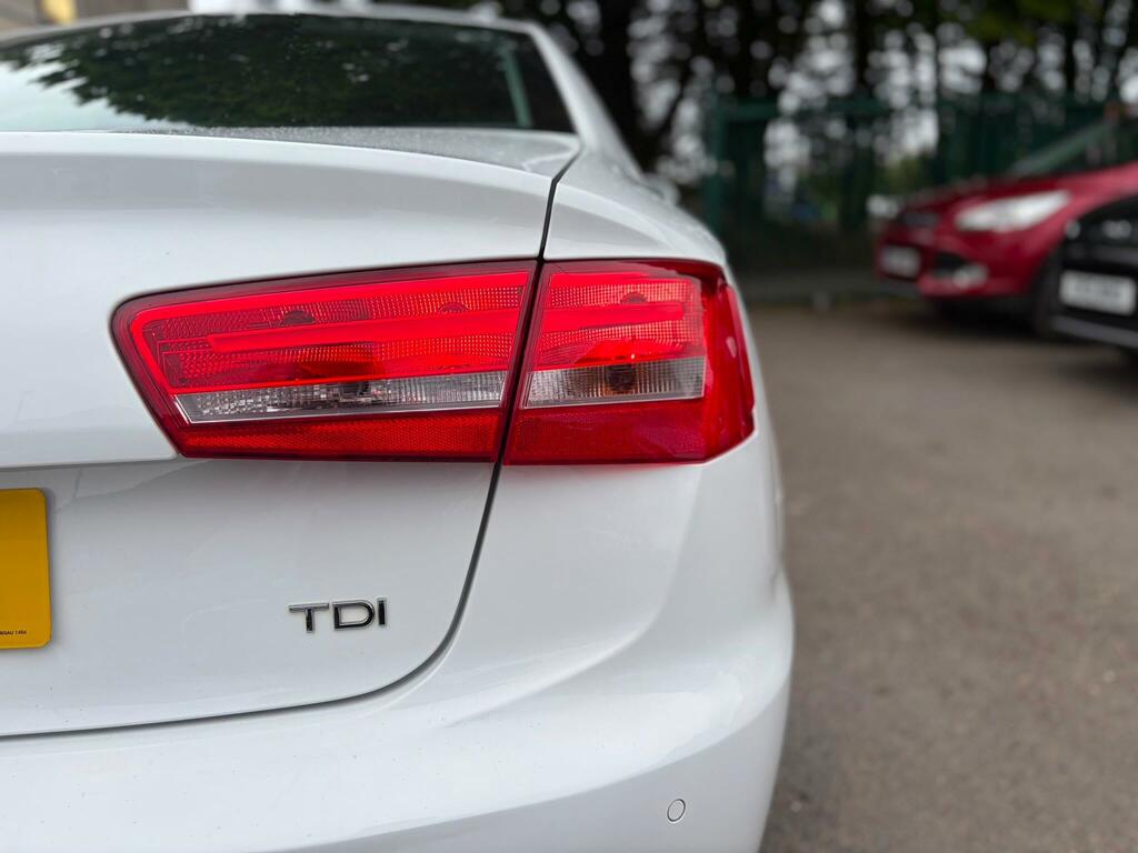 Audi A6 Saloon Black Edition White #31