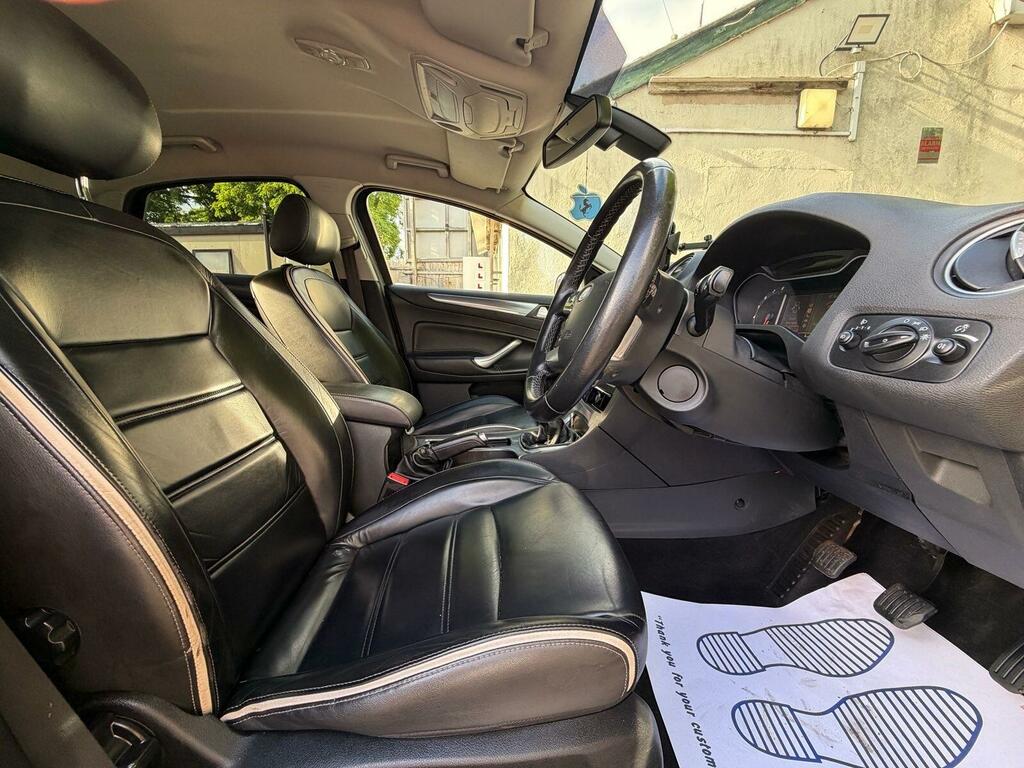 Ford Mondeo Mondeo Graphite T Blue #28