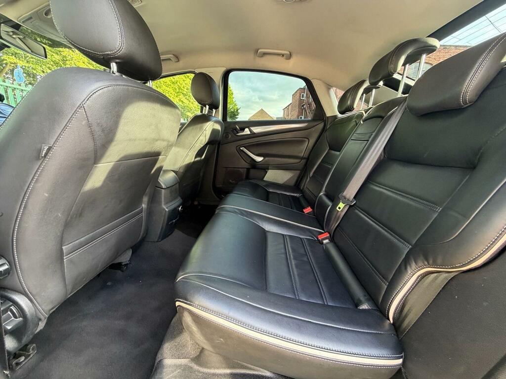 Ford Mondeo Mondeo Graphite T Blue #32