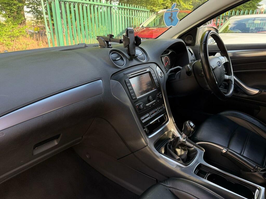 Ford Mondeo Mondeo Graphite T Blue #30