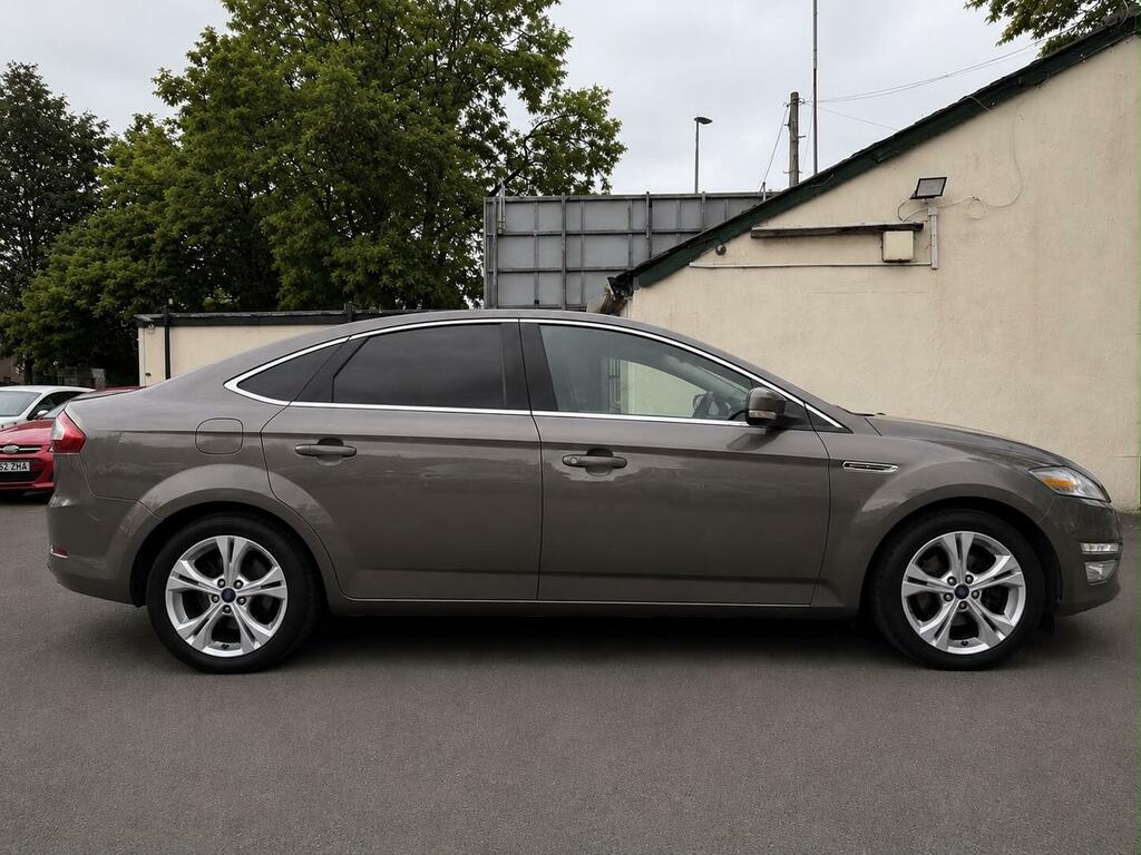 Ford Mondeo Mondeo Graphite T Blue #11