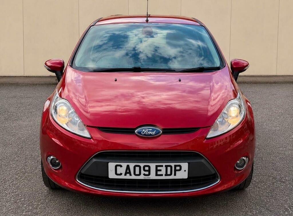 Ford Fiesta Titanium Red #5