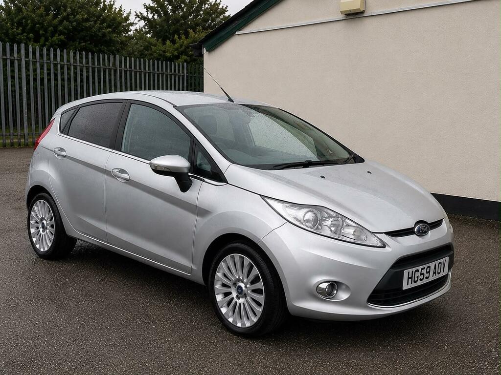 Ford Fiesta 1.4 Titanium Silver #4