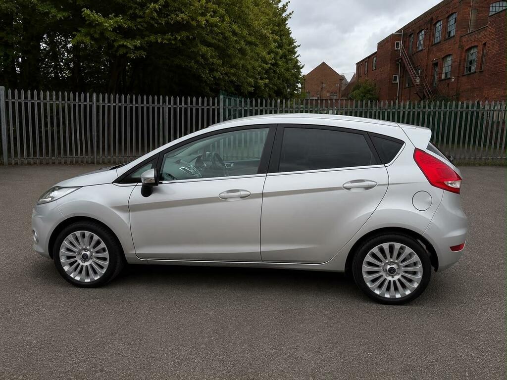 Ford Fiesta 1.4 Titanium Silver #6