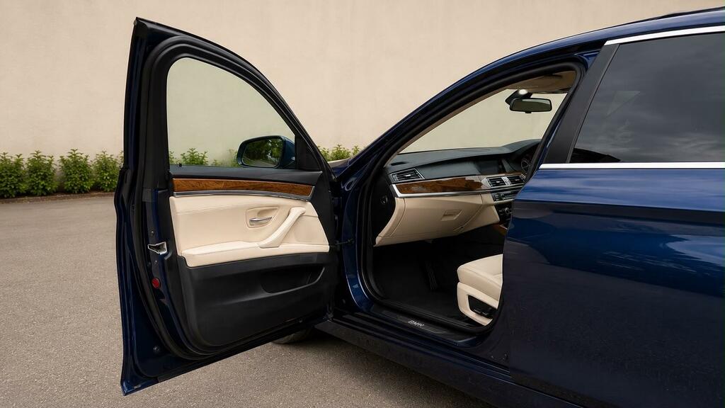 BMW 5 Series 2.0 520D Se Touring Black #38