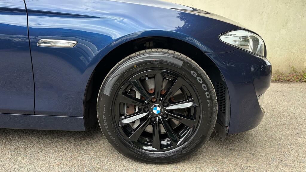 BMW 5 Series 2.0 520D Se Touring Black #40