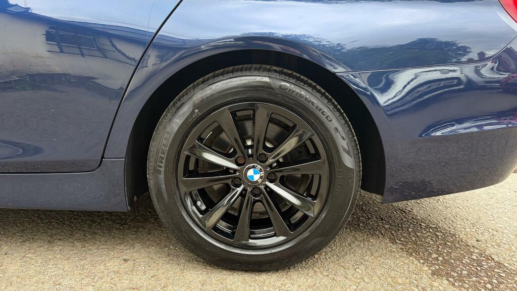 BMW 5 Series 2.0 520D Se Touring Black #42