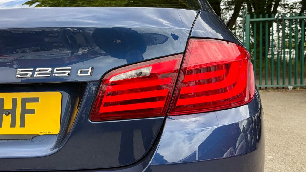 BMW 5 Series 2.0 520D Se Touring Black #46