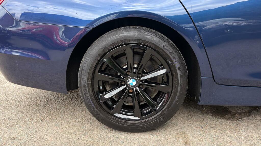 BMW 5 Series 2.0 520D Se Touring Black #41