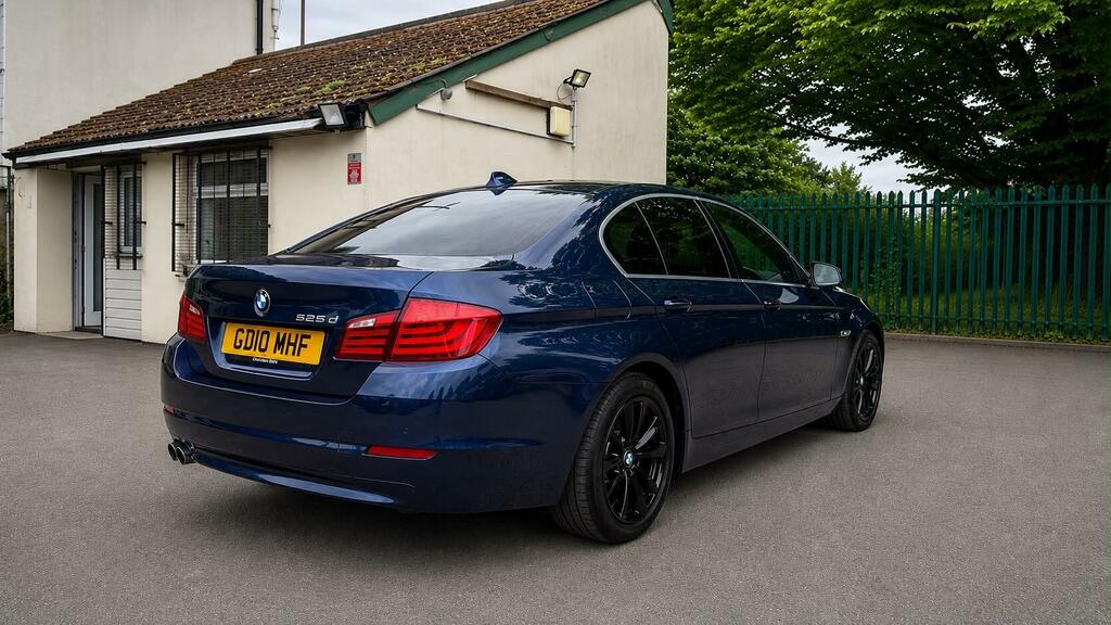BMW 5 Series 2.0 520D Se Touring Black #10