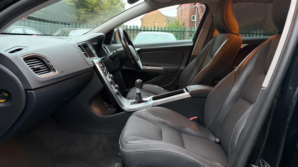 Volvo V60 2.0 D3 Es Nav Euro 5 Ss Black #30