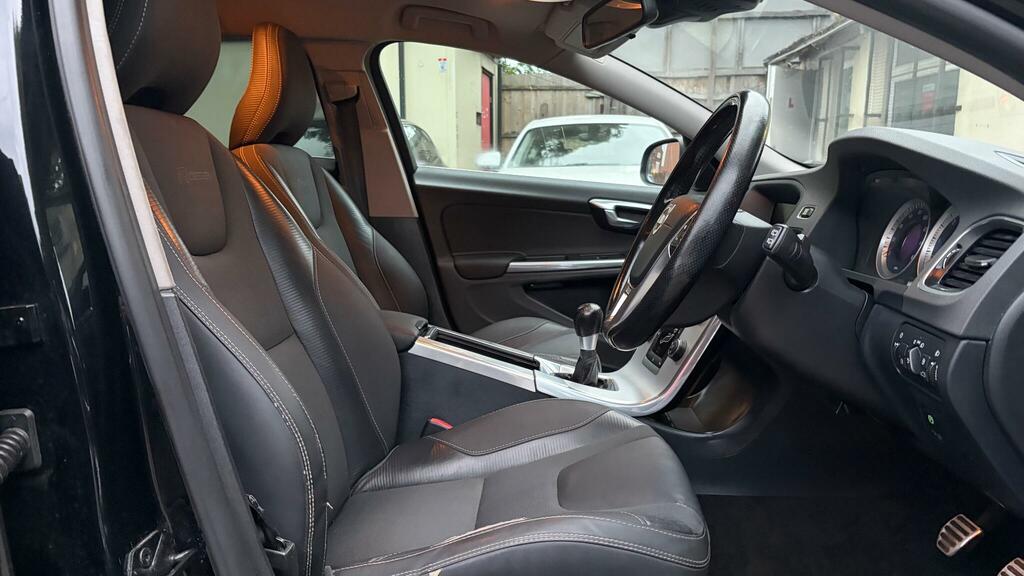 Volvo V60 2.0 D3 Es Nav Euro 5 Ss Black #28