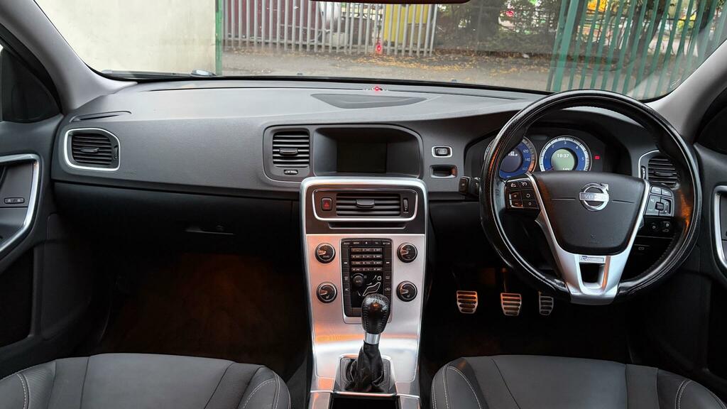 Volvo V60 2.0 D3 Es Nav Euro 5 Ss Black #12