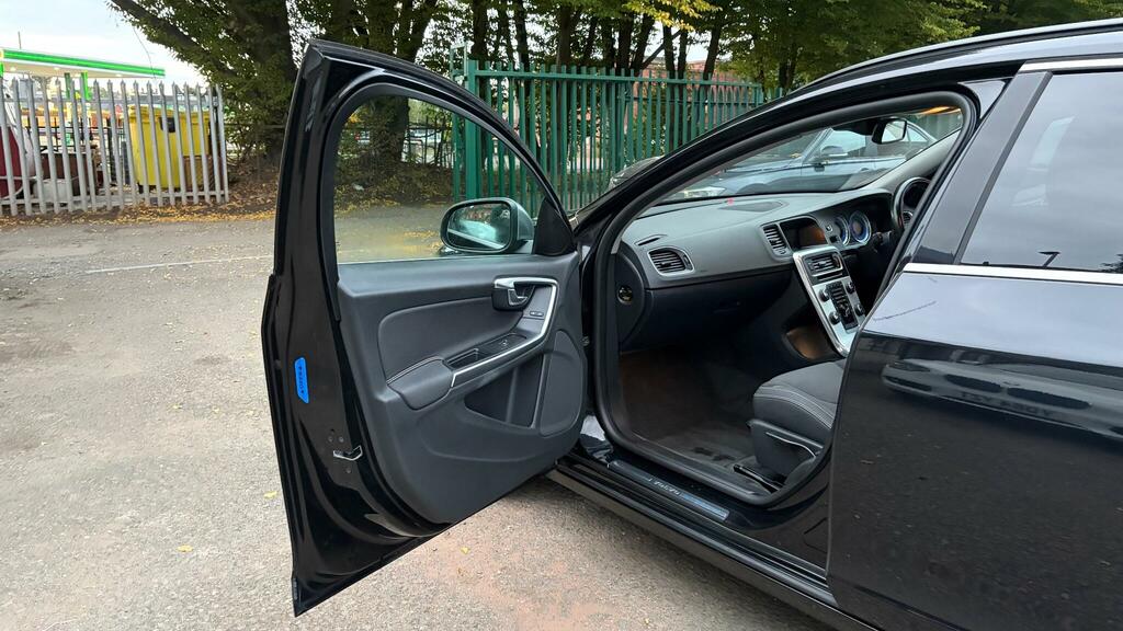 Volvo V60 2.0 D3 Es Nav Euro 5 Ss Black #45