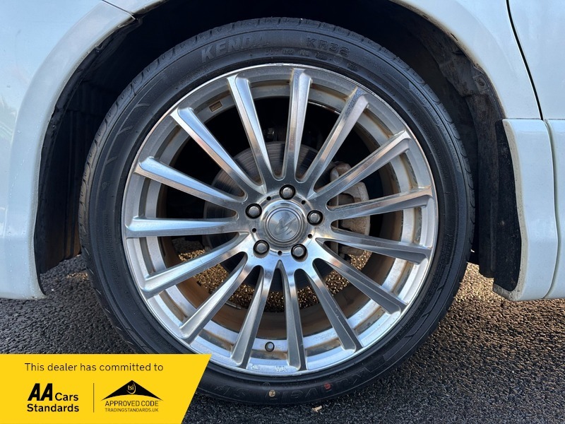 Nissan Elgrand 3.5 Silver #20