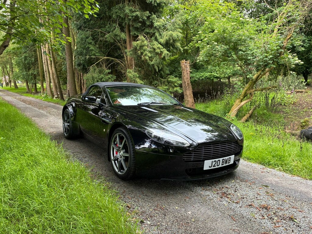 Aston Martin Vantage 4.3 V8 Black