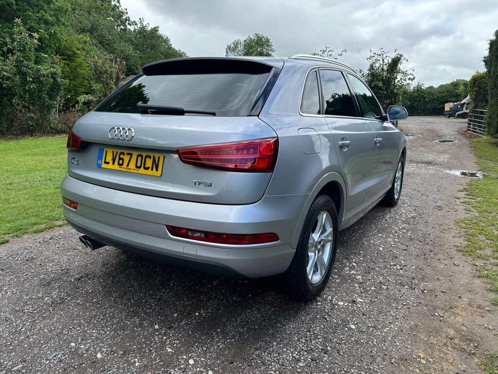 Audi Q3 Black Edition White #12