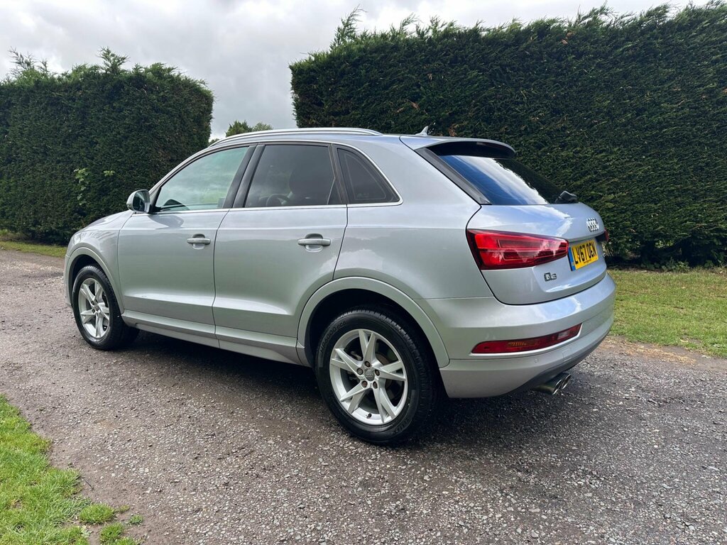 Audi Q3 Black Edition White #7