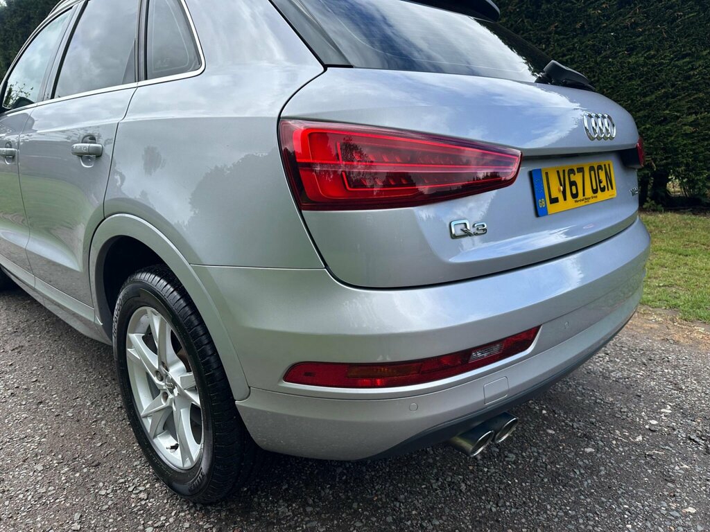 Audi Q3 Black Edition White #18