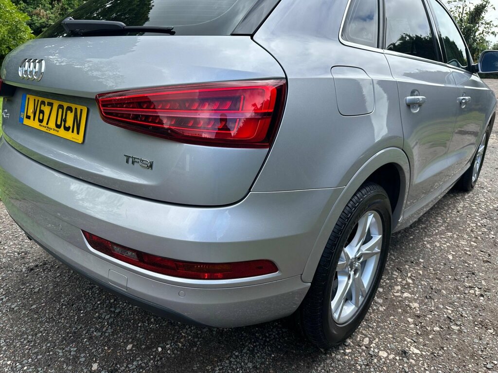Audi Q3 Black Edition White #19