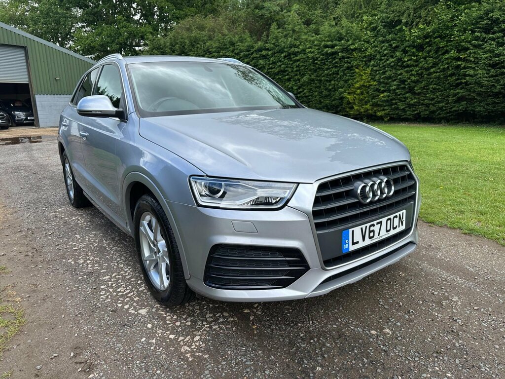 Audi Q3 Black Edition White #11