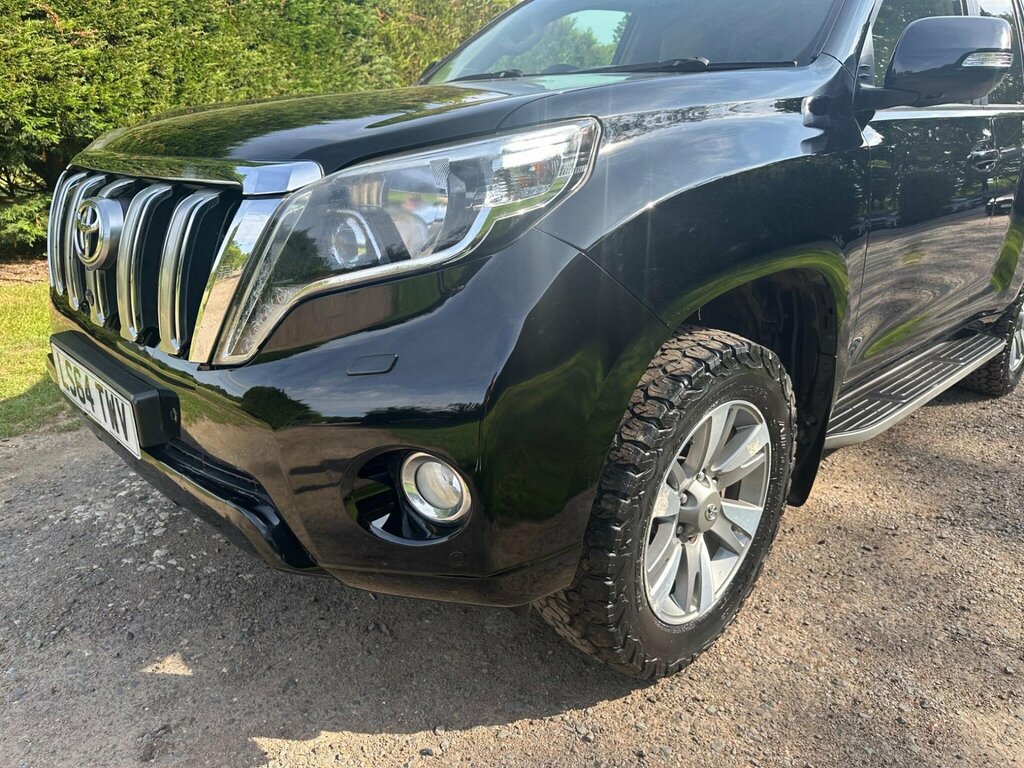 Toyota Land Cruiser 3.0 D-4d Invincible 4 White #43