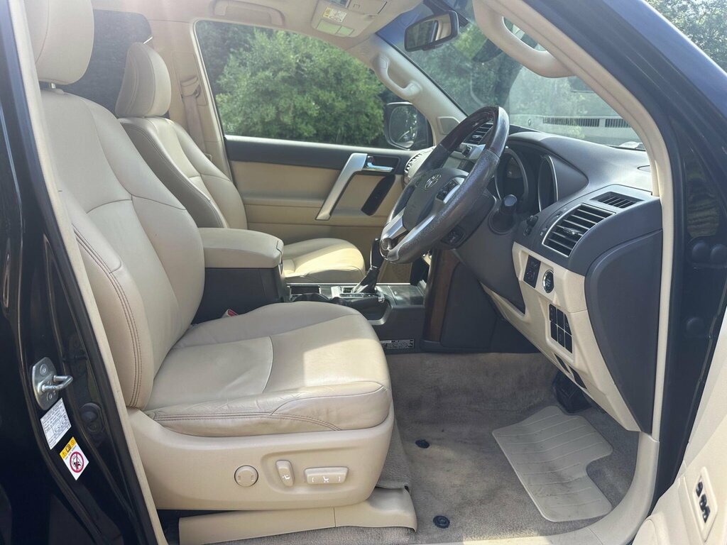 Toyota Land Cruiser 3.0 D-4d Invincible 4 White #59