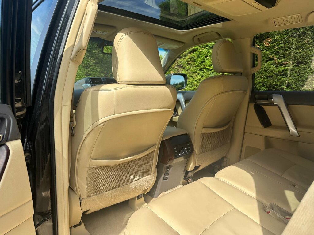 Toyota Land Cruiser 3.0 D-4d Invincible 4 White #79