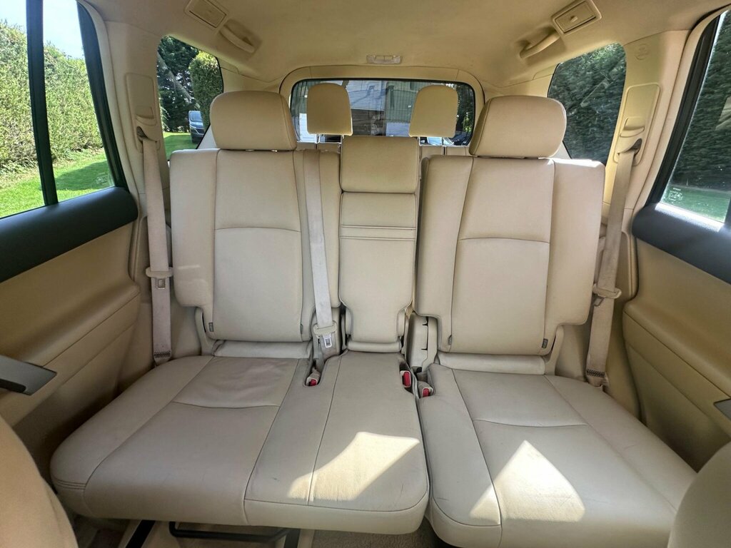 Toyota Land Cruiser 3.0 D-4d Invincible 4 White #41