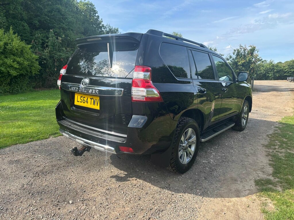 Toyota Land Cruiser 3.0 D-4d Invincible 4 White #11