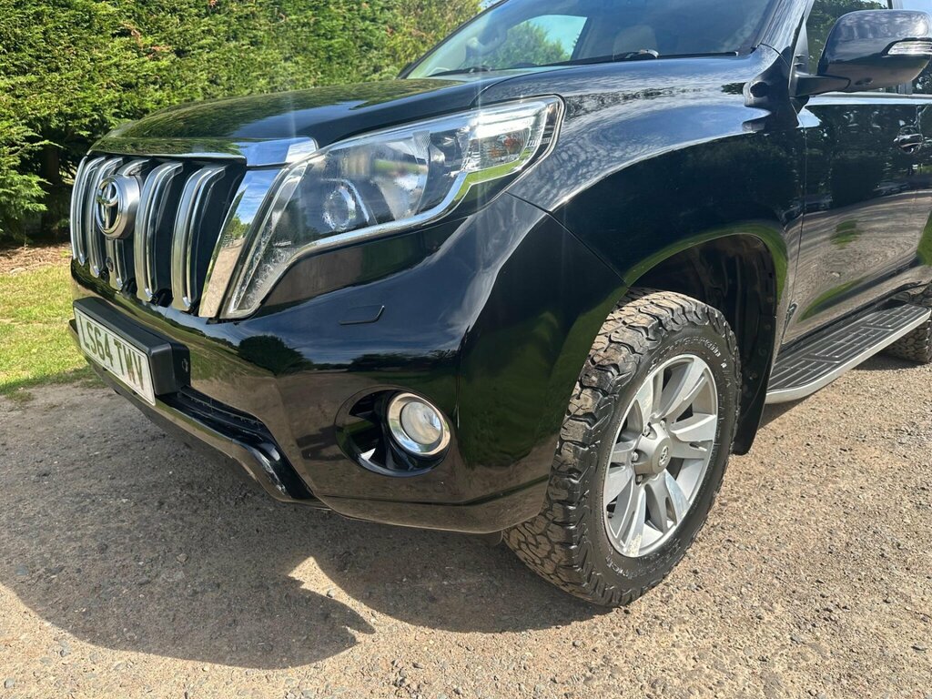 Toyota Land Cruiser 3.0 D-4d Invincible 4 White #68