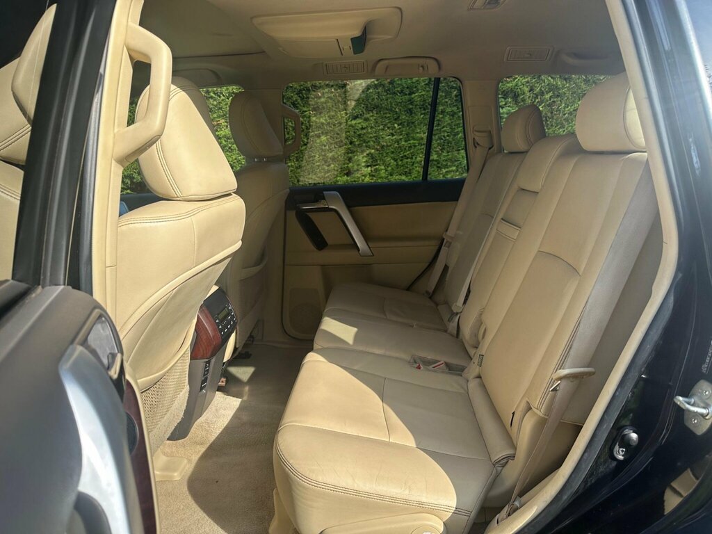 Toyota Land Cruiser 3.0 D-4d Invincible 4 White #22
