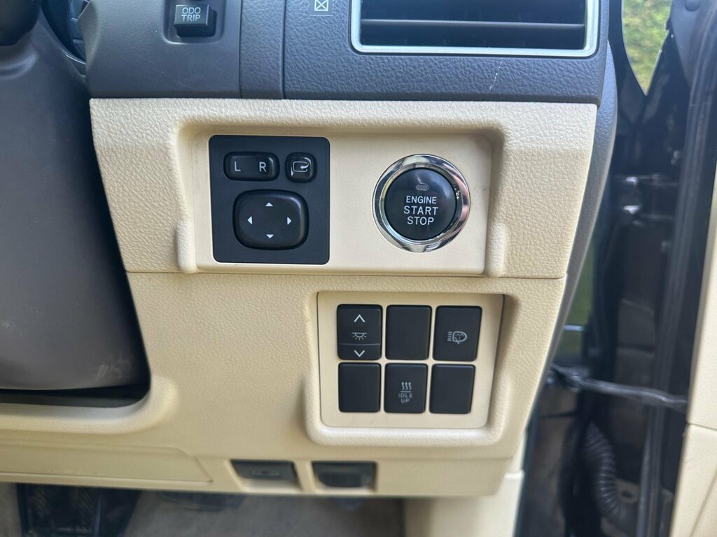Toyota Land Cruiser 3.0 D-4d Invincible 4 White #88